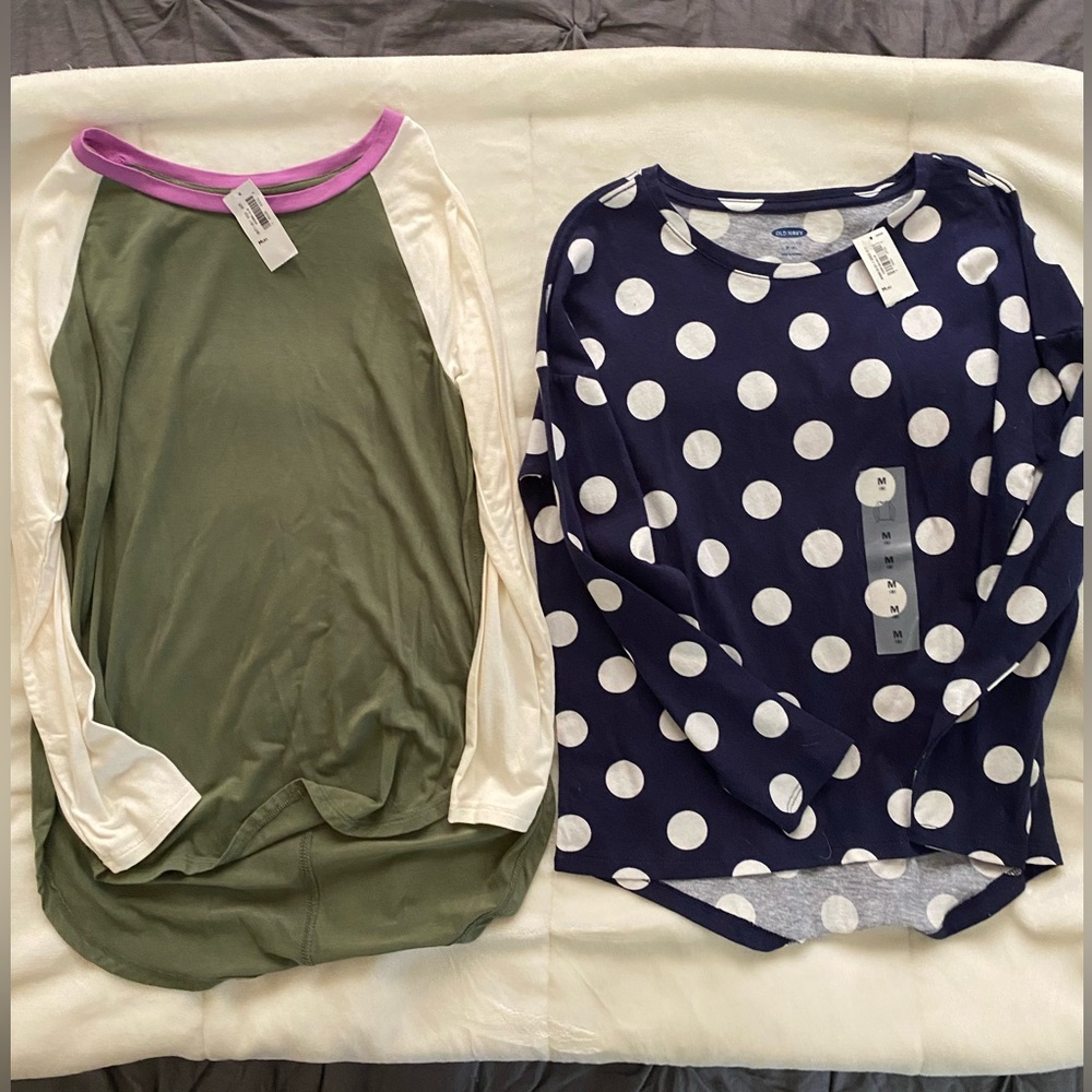 Old Navy NWT bundle of two long sleeve tees, size M